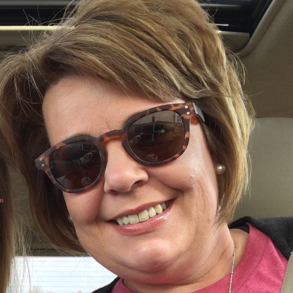 Meet your Posher, Kimberly